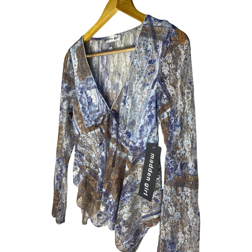 Madden Girl Blue Floral Lace Sheer V-Neck Tie Front Handkerchief Hem Top L NWT - Picture 4 of 11